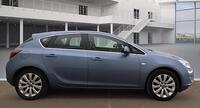 VAUXHALL ASTRA (2010)